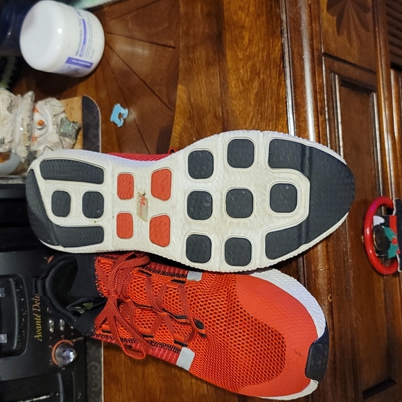 Shoes - Picture 3 of 4